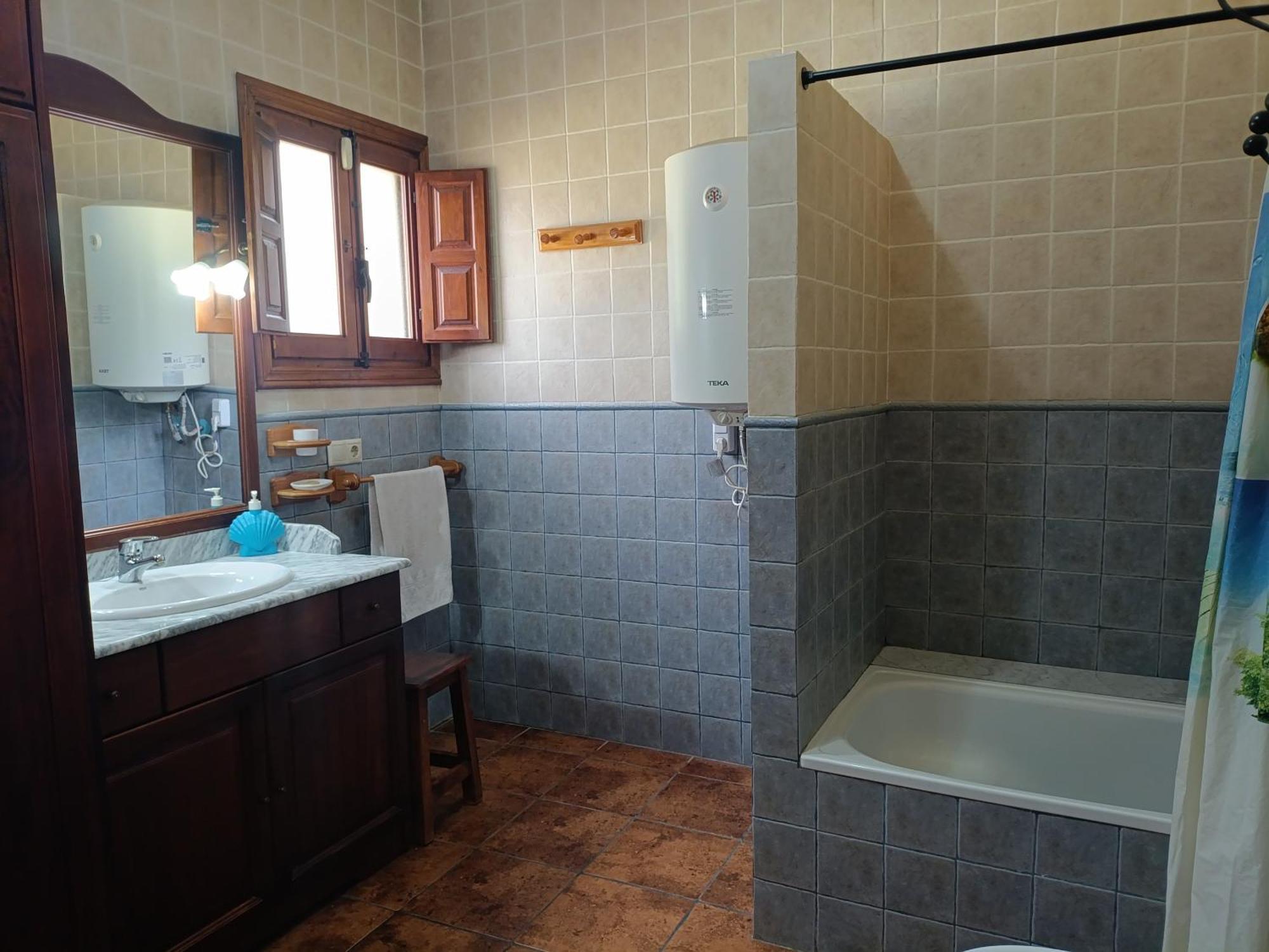 Con Piscina Homestay Pinoso